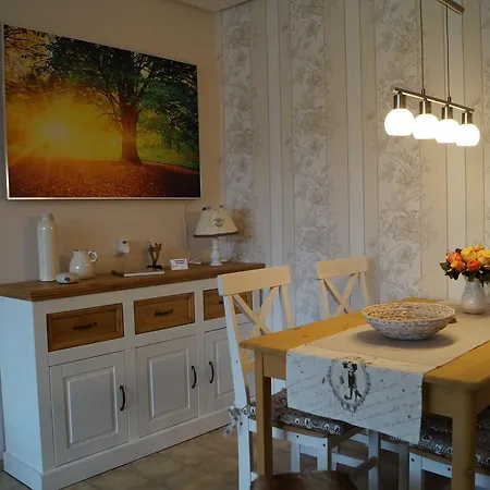 Апартаменты Feriendomizil-sauerland-fewo-2 *